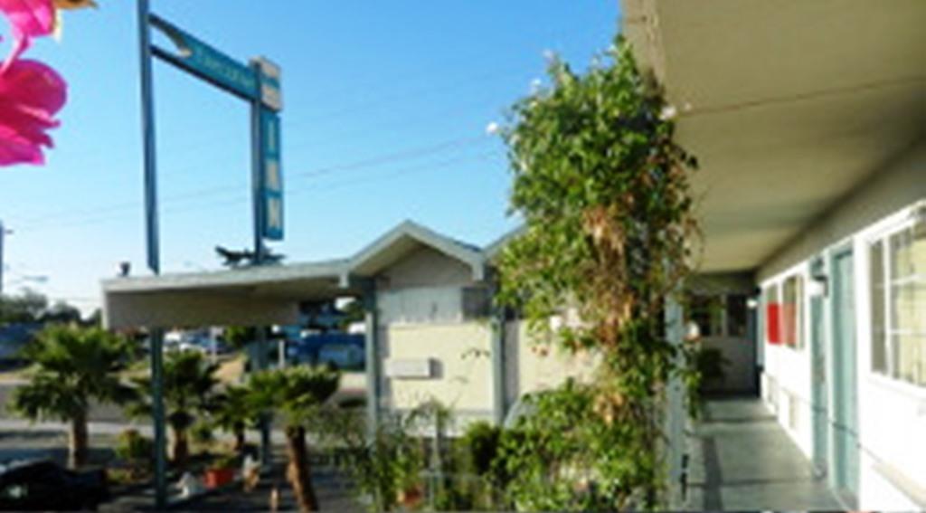 Antioch Executive Inn Екстер'єр фото